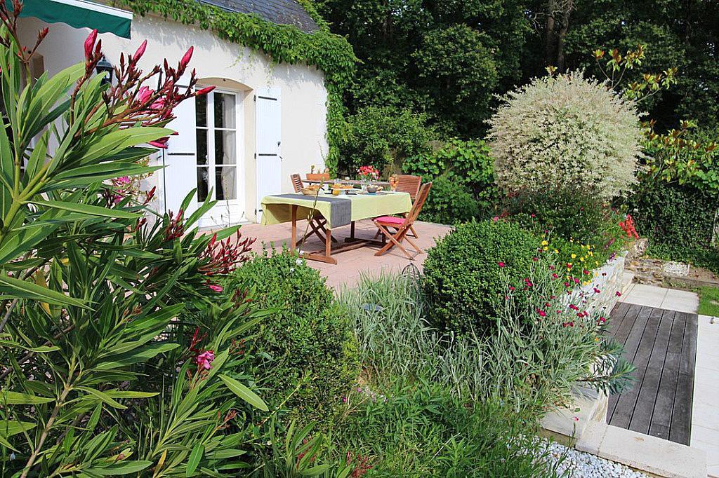 Logis Du Lievre D'Or Bed & Breakfast Montbazon Exterior photo
